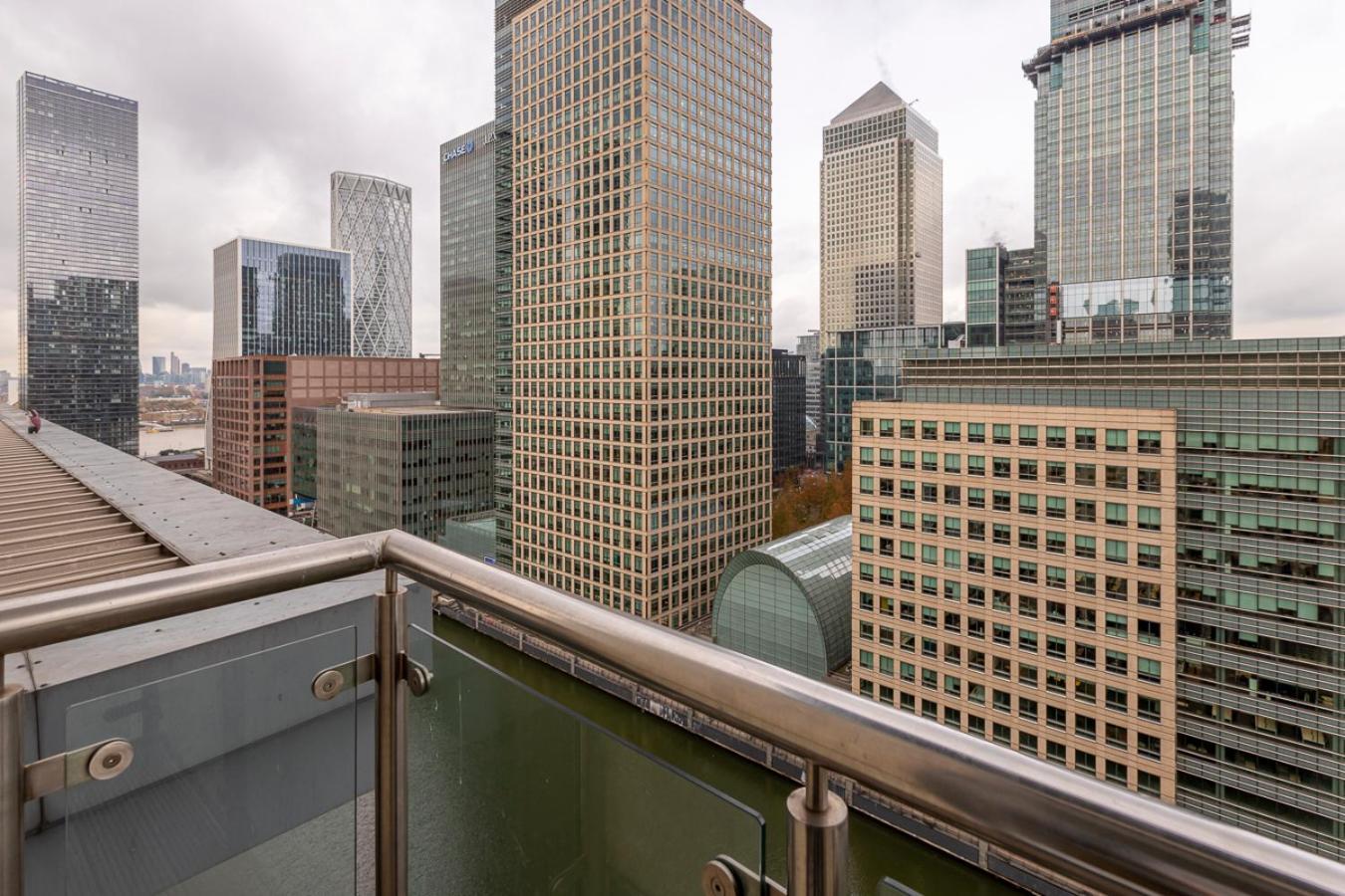 City Waterfront Apartments London Exterior photo